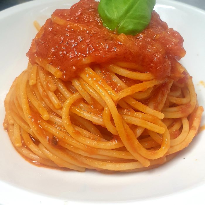 Spaghettone al Pomodoro